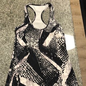 Lululemon stretch tank